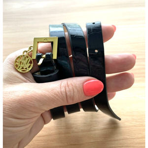 *Lilly Pulitzer Navy Blue Skinny Belt w Gold Tone Trim and Charm XS/Small